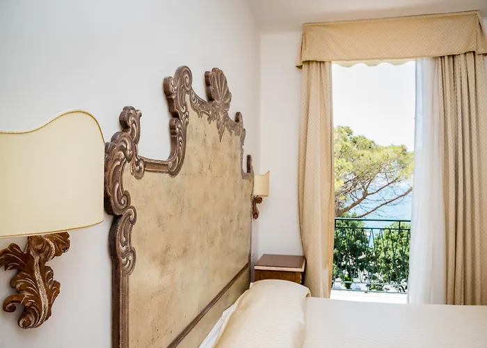 Konukevi Relais San Giacomo 4*